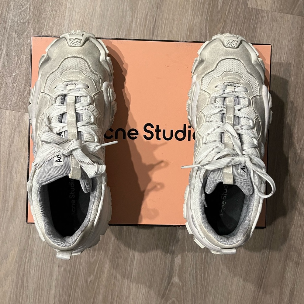 Acne Studios Bolzter W Tumbled Sneakers white